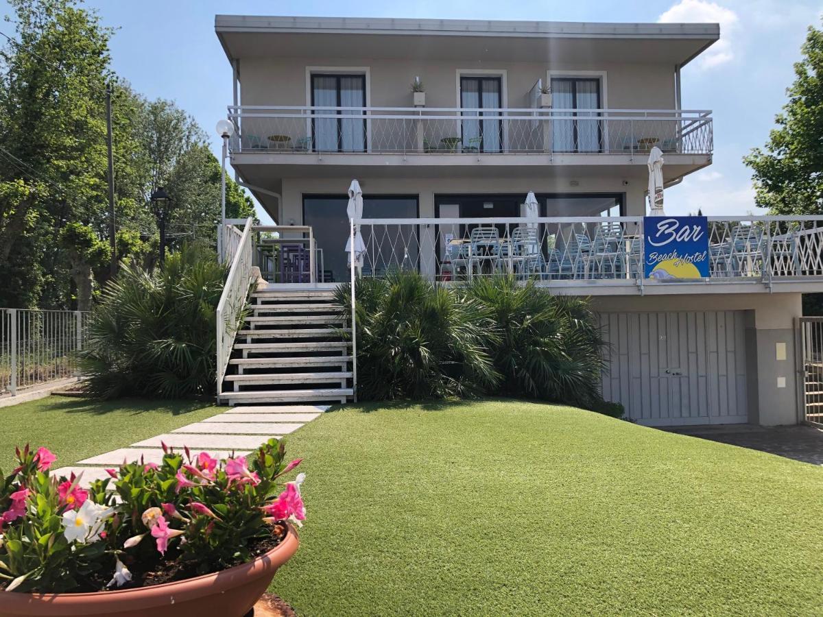 Lake Garda Beach Hostel Паденге-суль-Гарда Экстерьер фото