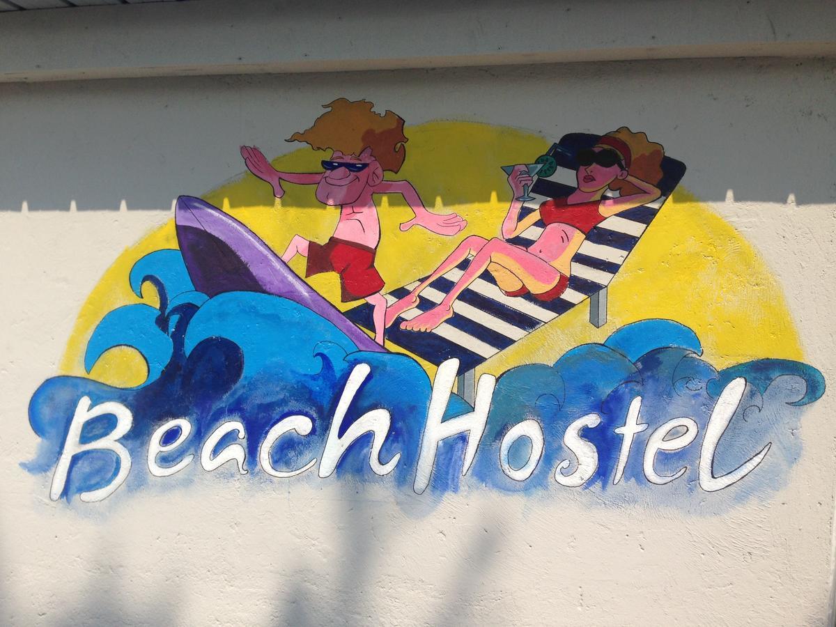 Lake Garda Beach Hostel Паденге-суль-Гарда Экстерьер фото